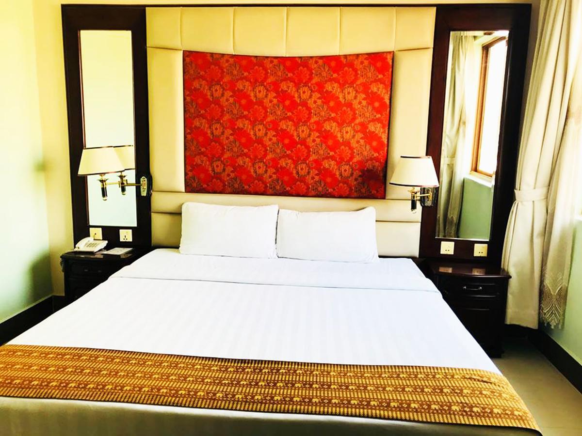 Hotel Luxury World Phnom Penh Ngoại thất bức ảnh