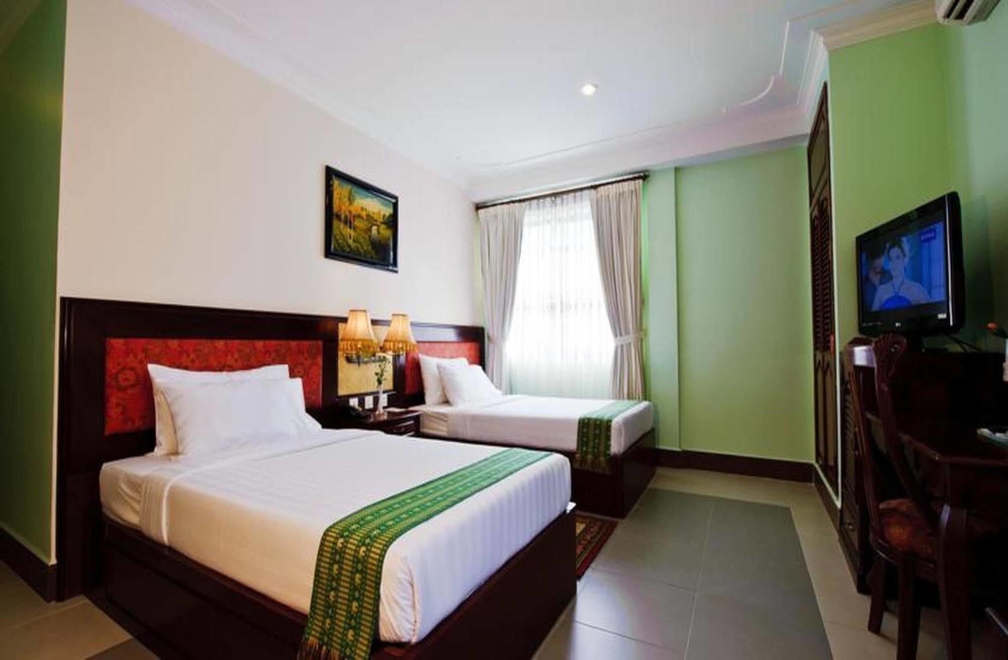 Hotel Luxury World Phnom Penh Ngoại thất bức ảnh